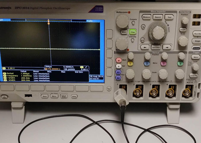 Digital Phosphor Oscilloscope
