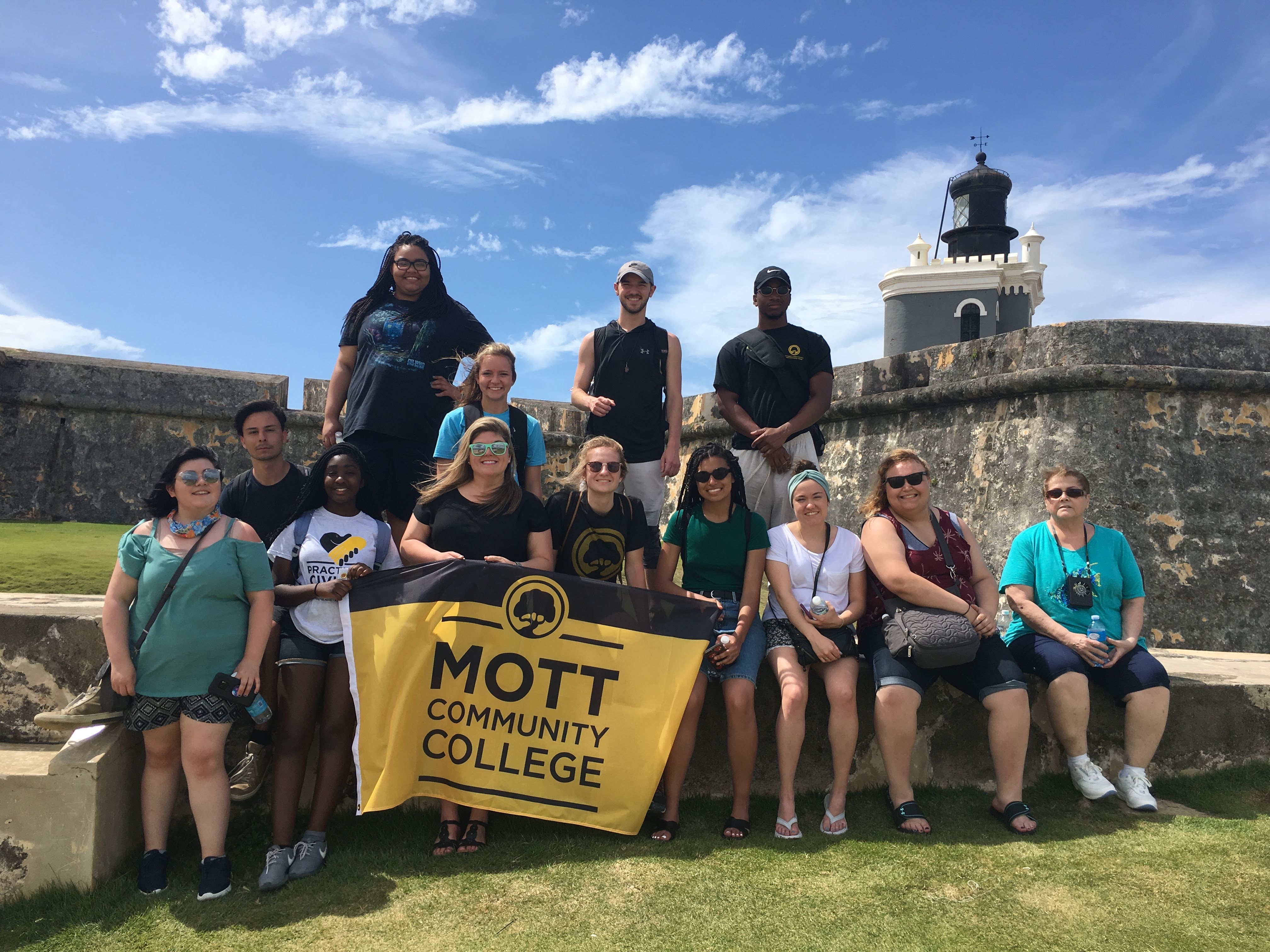 students at the Castillo San Felipe del Morro